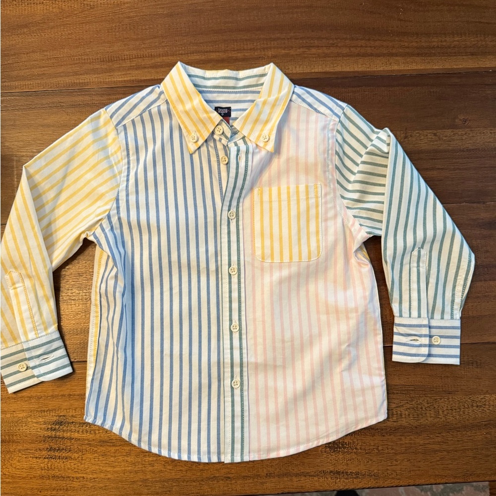 NWOT! Rowing Blazers X Target   Button Down Shirt